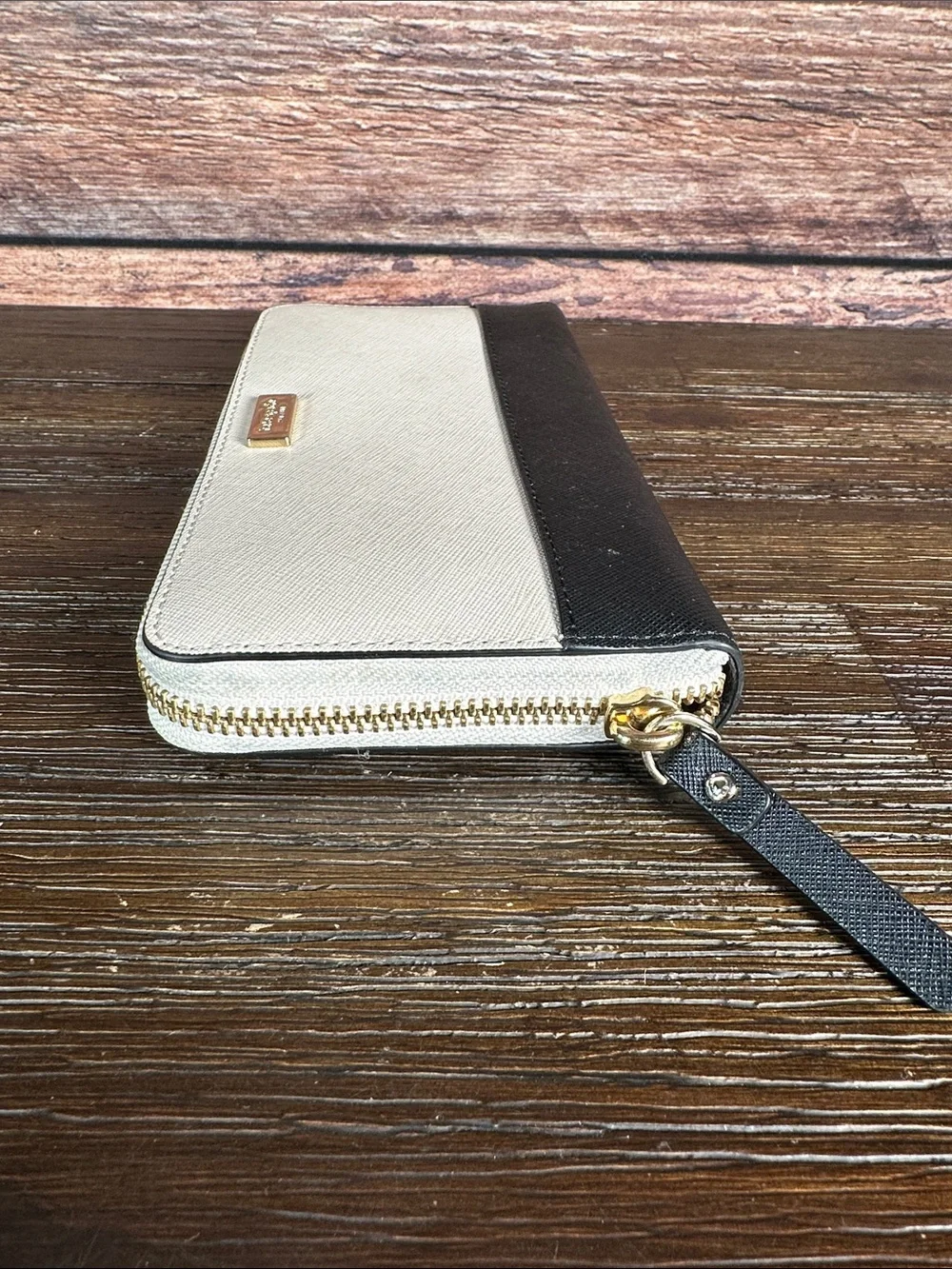 kate spade Cream and Black Zip Around Block color Wallet!